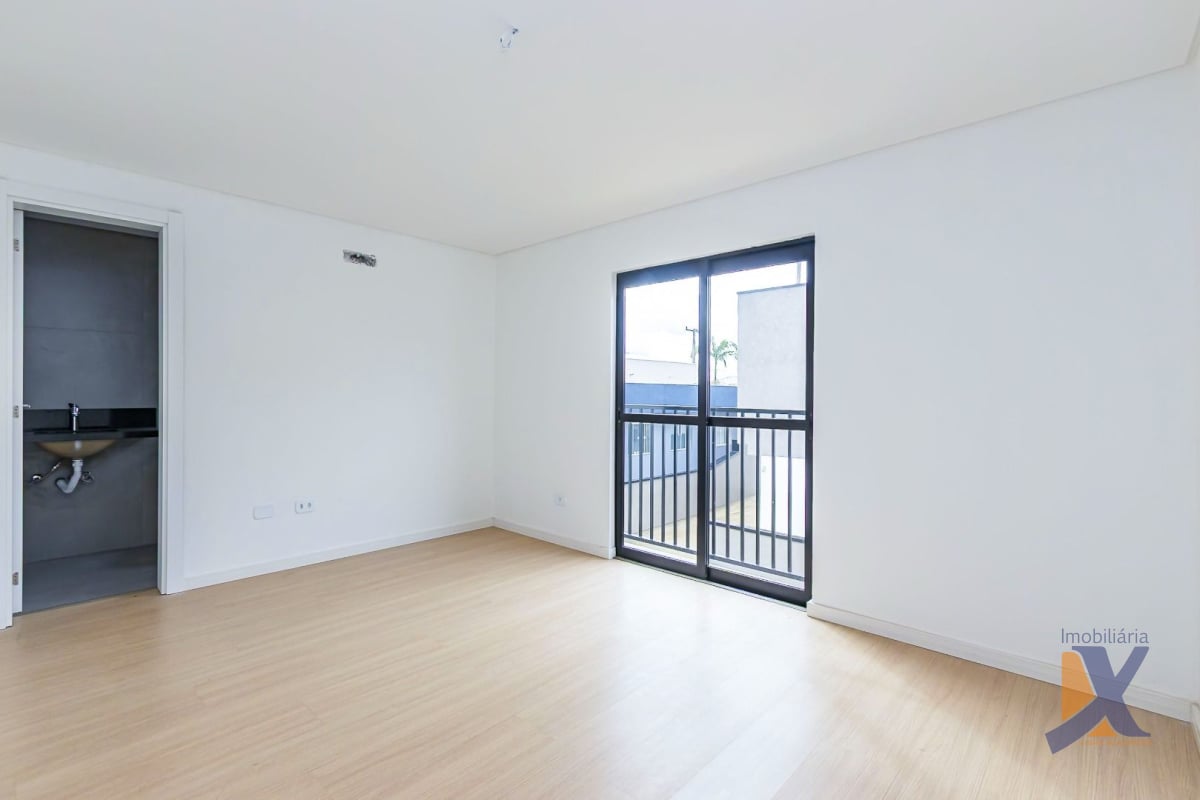 Sobrado com 3 dormitórios à venda, 105 m² por R$ 677.000,00 - Xaxim - Curitiba/PR