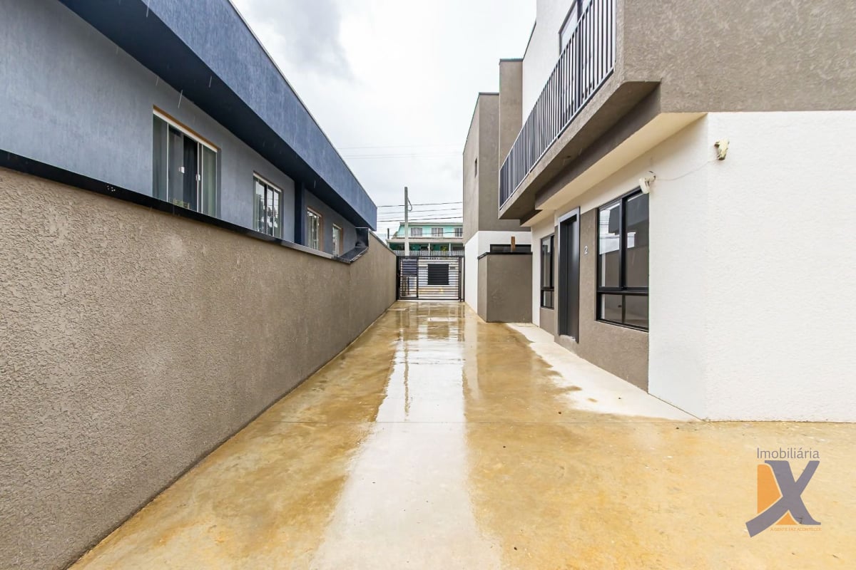 Sobrado com 3 dormitórios à venda, 105 m² por R$ 677.000,00 - Xaxim - Curitiba/PR