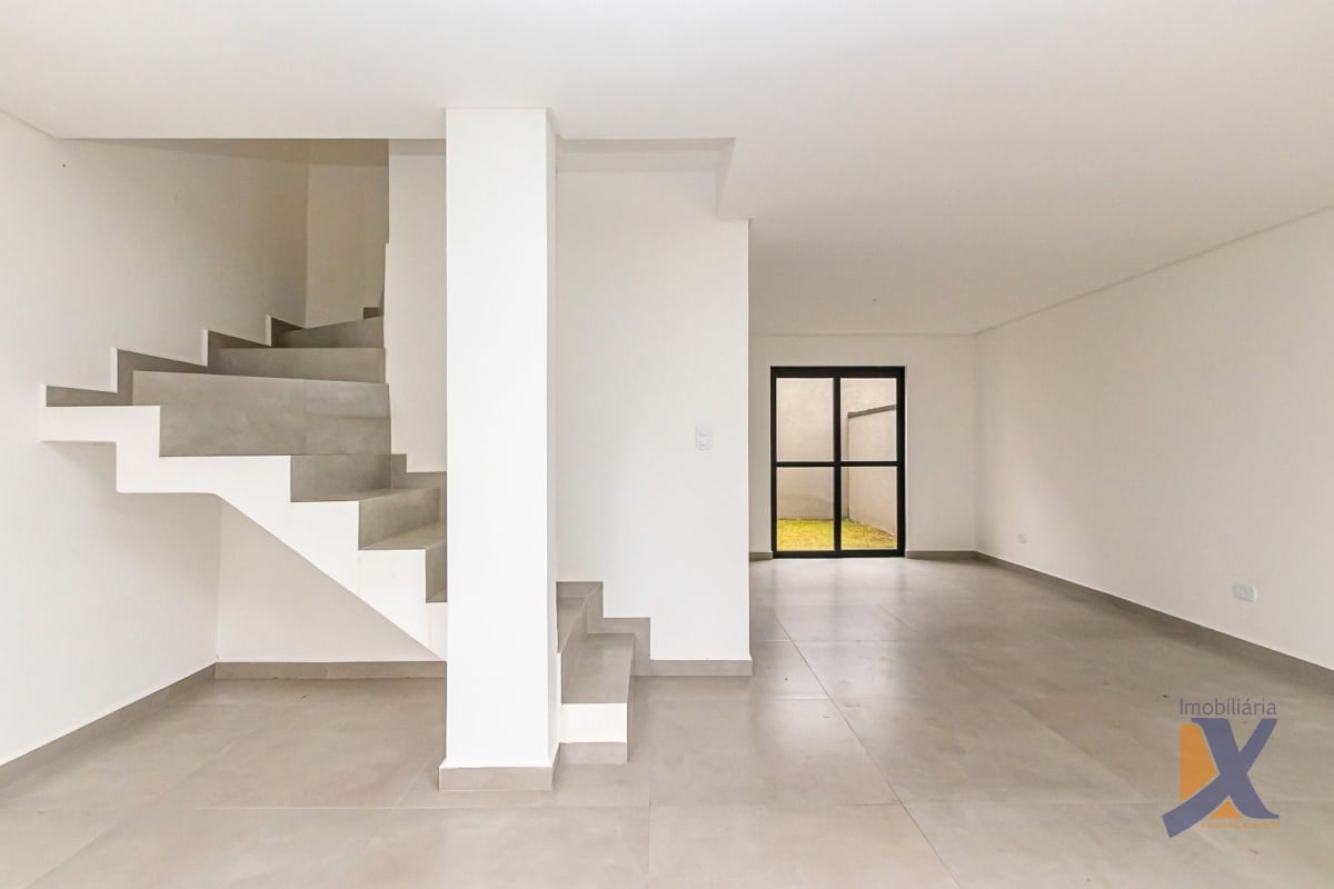 Sobrado com 3 dormitórios à venda, 105 m² por R$ 677.000,00 - Xaxim - Curitiba/PR