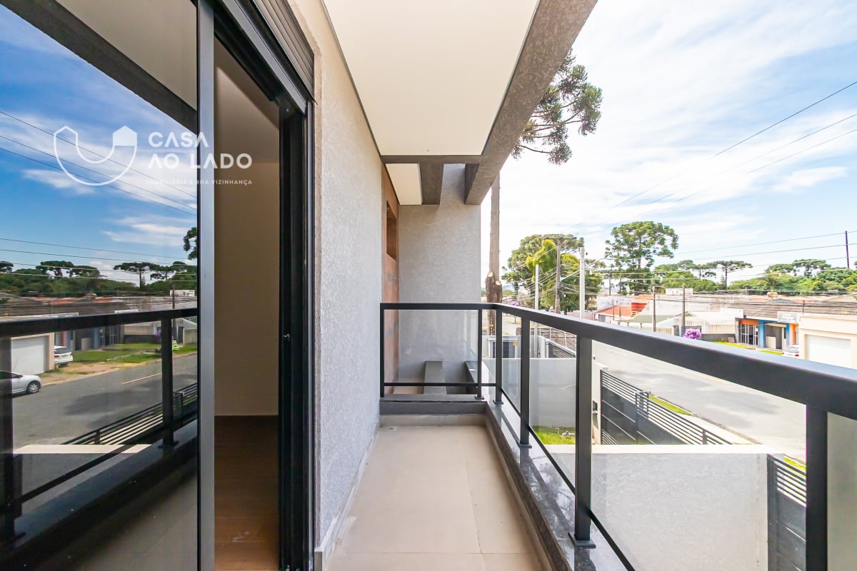 Sobrado 251m² com 3 quartos no Hauer - Curitiba/PR