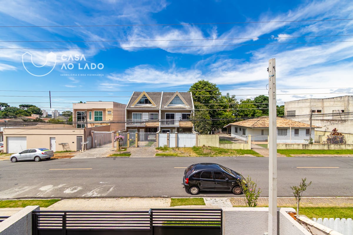 Sobrado 251m² com 3 quartos no Hauer - Curitiba/PR