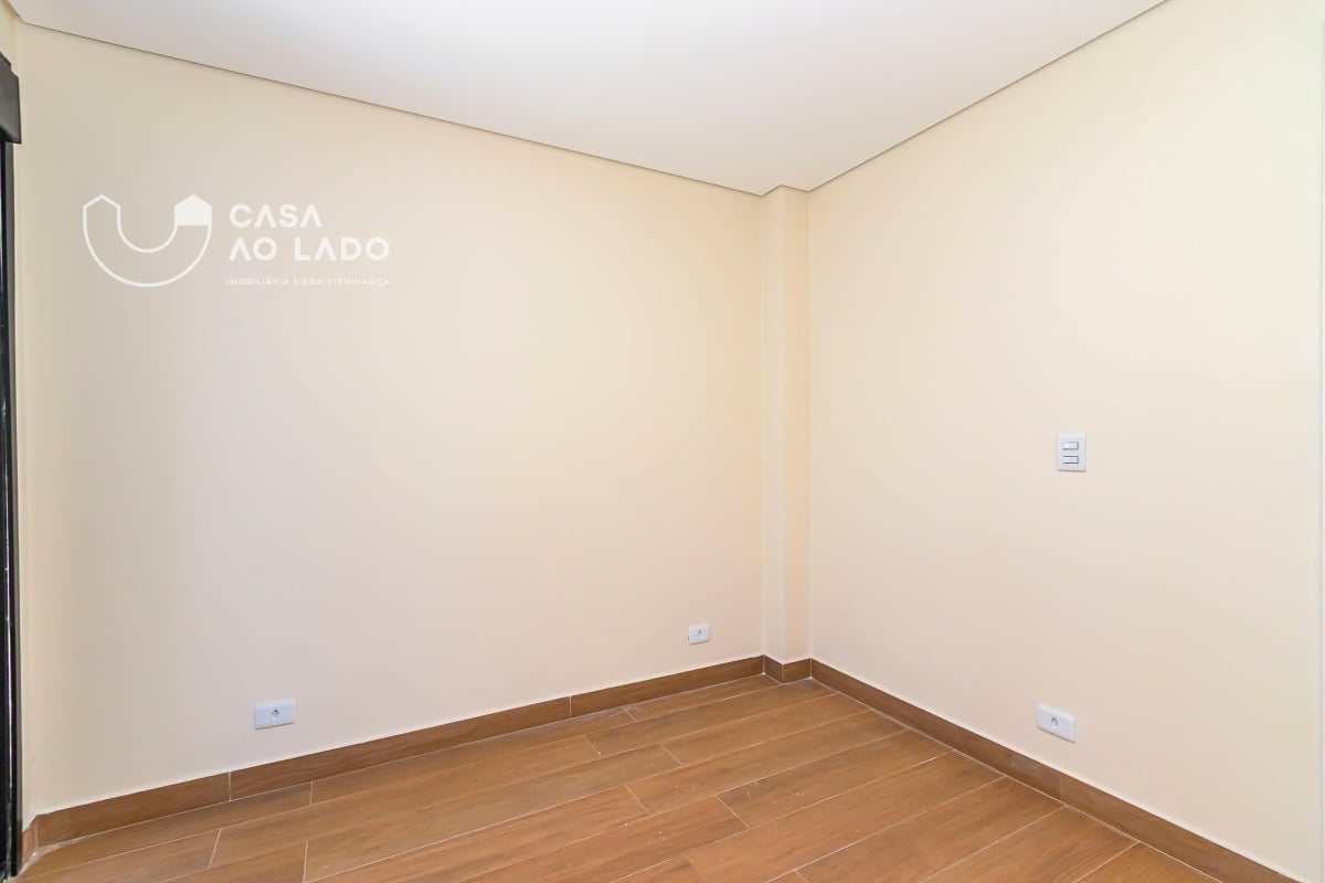 Sobrado 251m² com 3 quartos no Hauer - Curitiba/PR