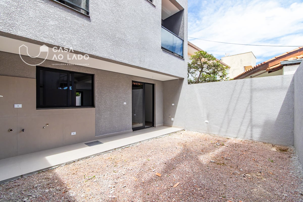 Sobrado 251m² com 3 quartos no Hauer - Curitiba/PR