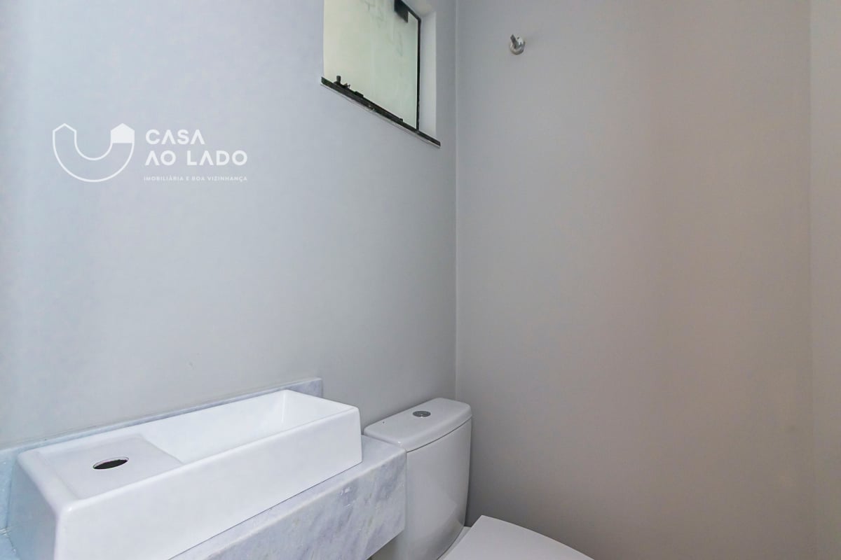 Sobrado 132m² com 3 quartos no Pinheirinho - Curitiba/PR