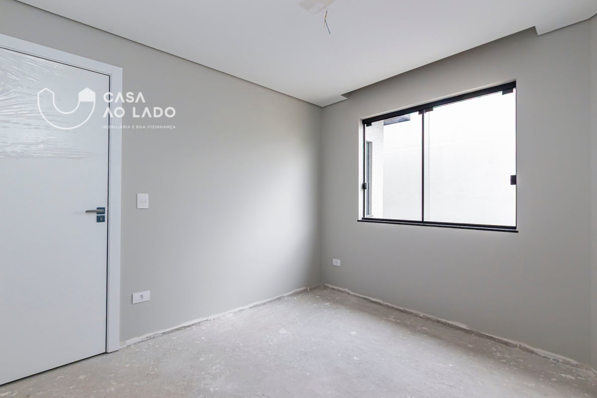 Sobrado 132m² com 3 quartos no Pinheirinho - Curitiba/PR