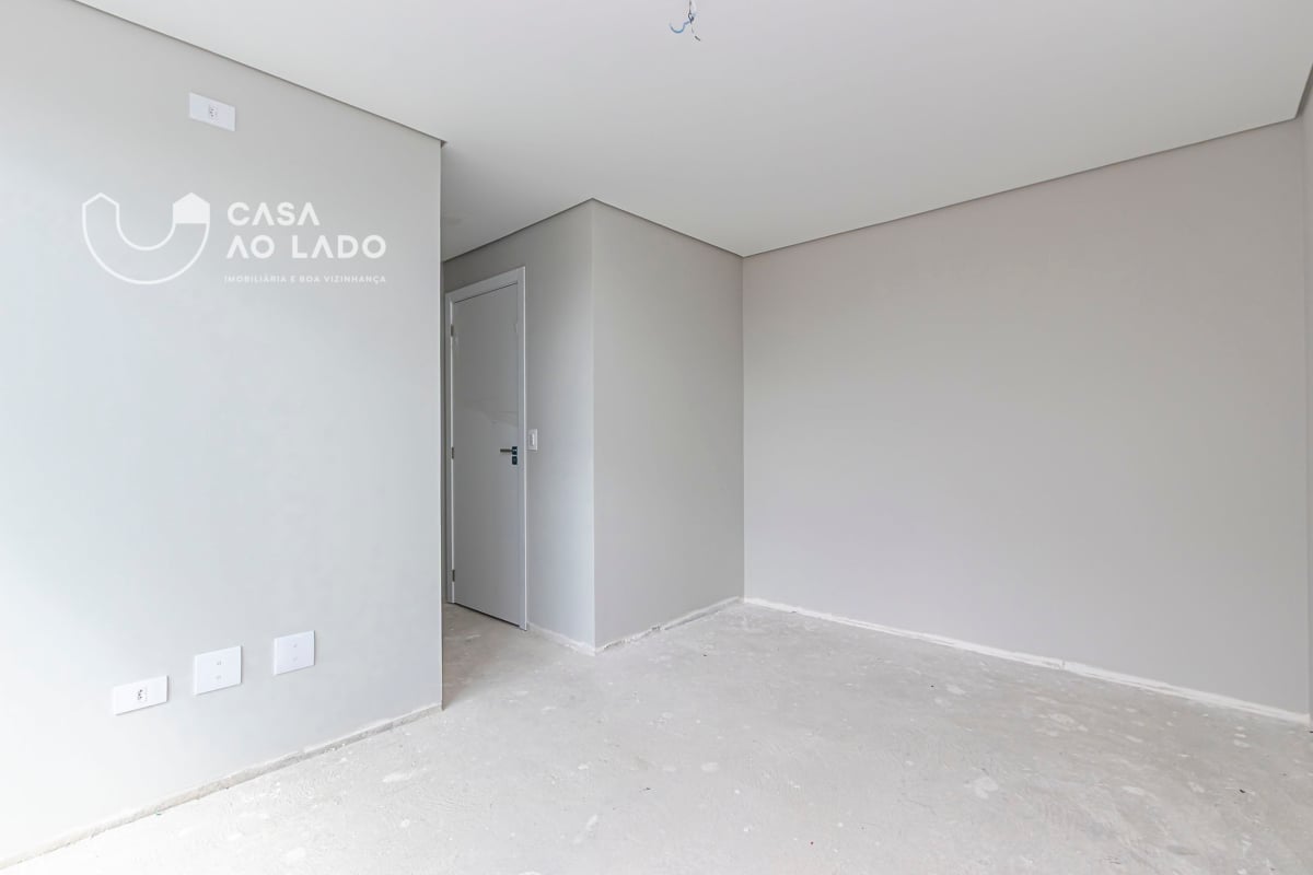 Sobrado 132m² com 3 quartos no Pinheirinho - Curitiba/PR