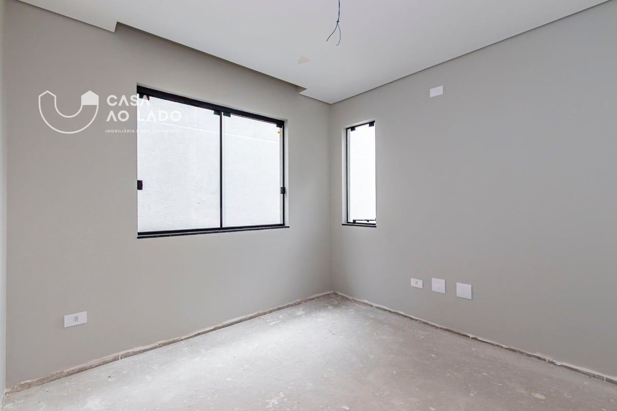 Sobrado 132m² com 3 quartos no Pinheirinho - Curitiba/PR