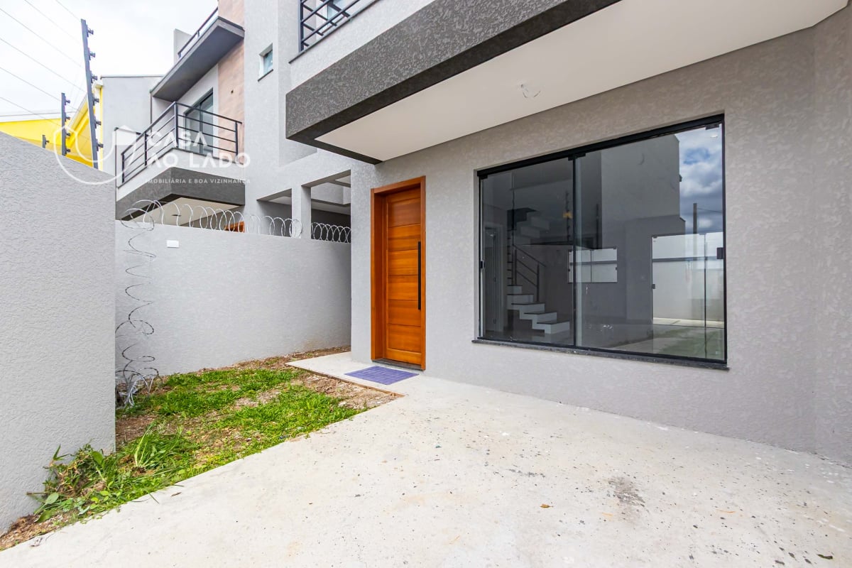 Sobrado 132m² com 3 quartos no Pinheirinho - Curitiba/PR