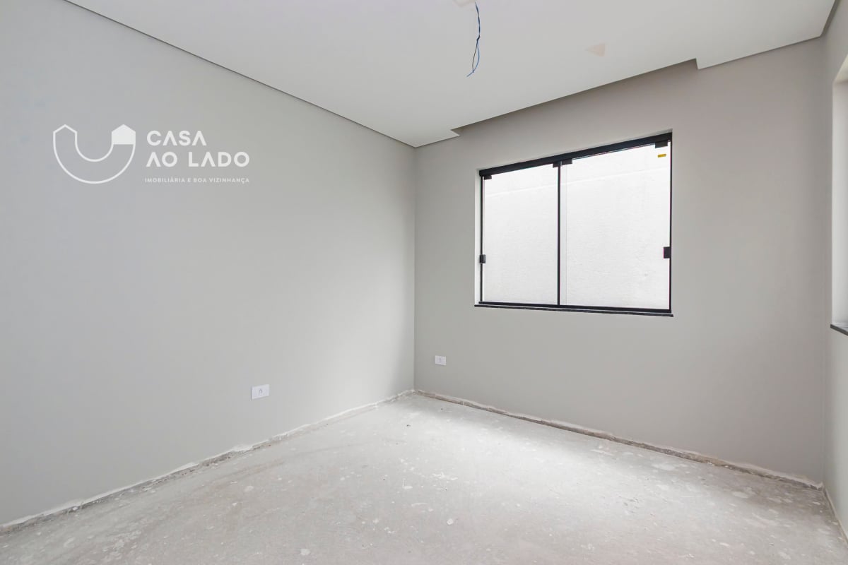 Sobrado 132m² com 3 quartos no Pinheirinho - Curitiba/PR