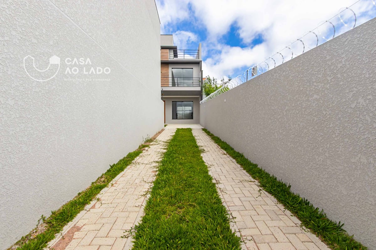 Sobrado 132m² com 3 quartos no Pinheirinho - Curitiba/PR