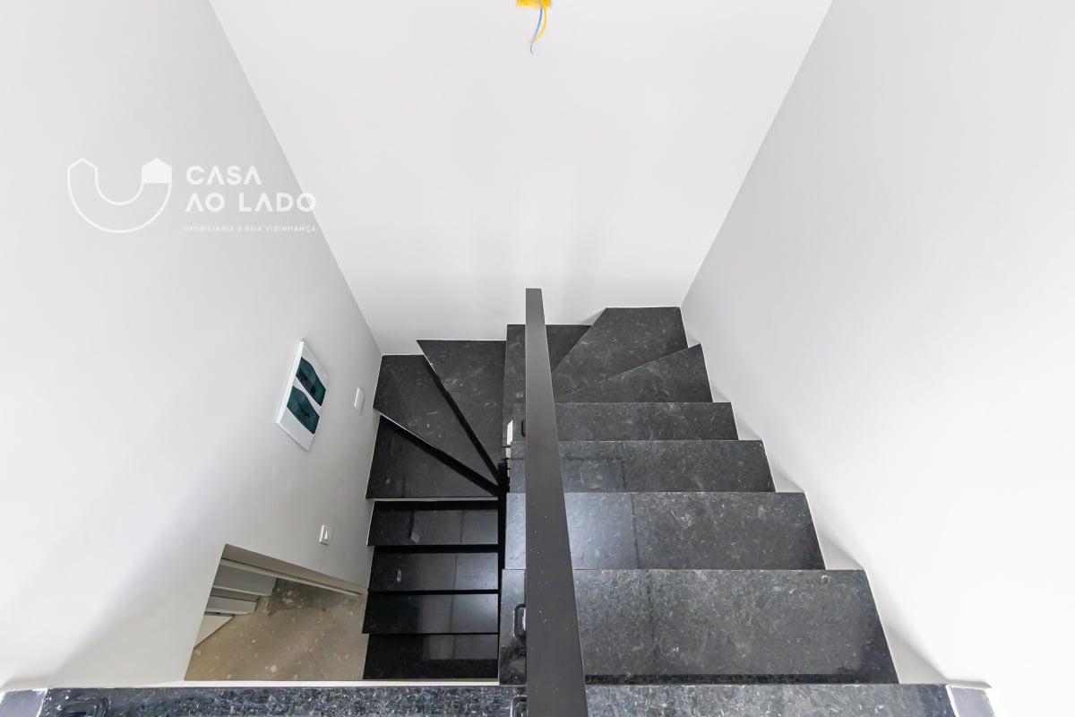 Sobrado 132m² com 3 quartos no Pinheirinho - Curitiba/PR