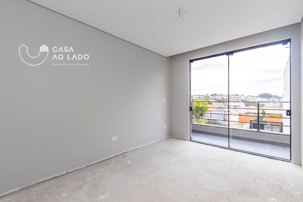 Sobrado 132m² com 3 quartos no Pinheirinho - Curitiba/PR