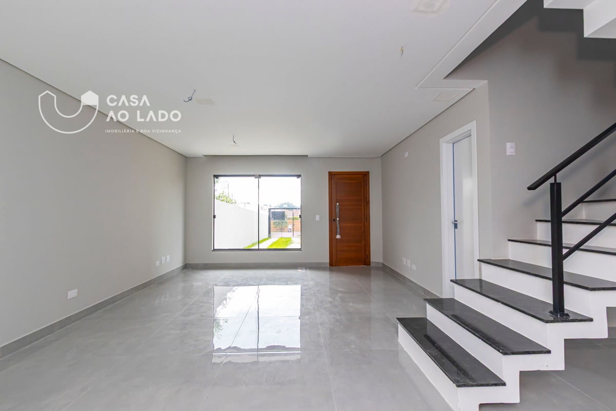Sobrado 132m² com 3 quartos no Pinheirinho - Curitiba/PR