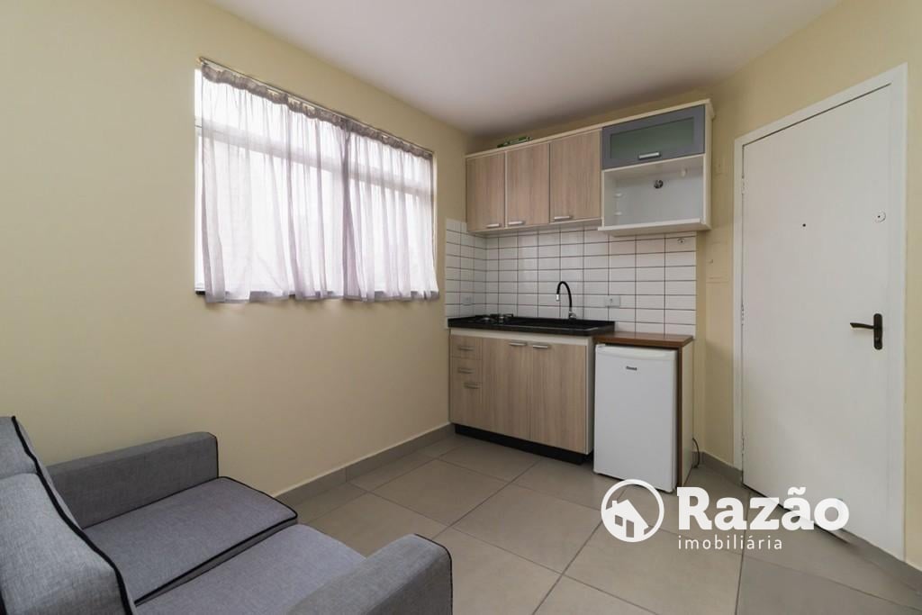APARTAMENTO COM 1 QUARTO - ÁREA TOTAL DE 32,81m² - CENTRO - REF 6243