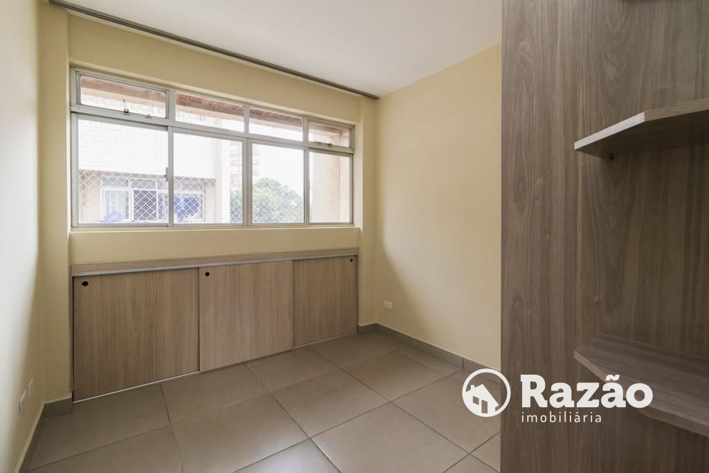 APARTAMENTO COM 1 QUARTO - ÁREA TOTAL DE 32,81m² - CENTRO - REF 6243