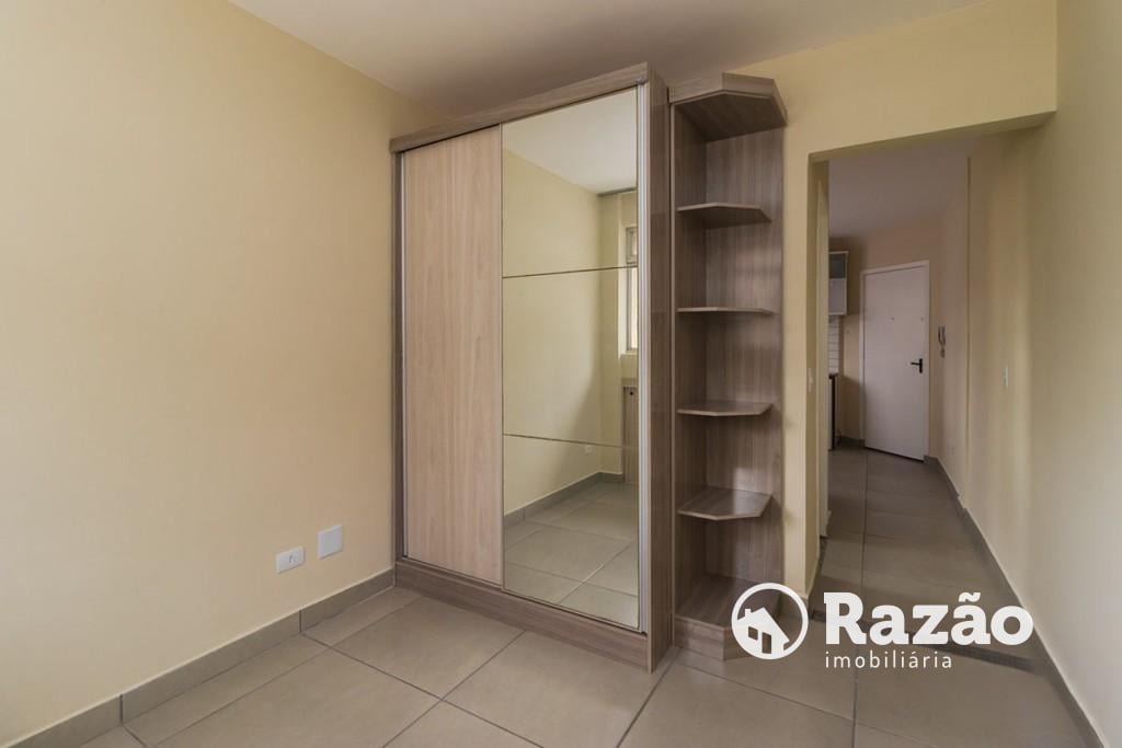 APARTAMENTO COM 1 QUARTO - ÁREA TOTAL DE 32,81m² - CENTRO - REF 6243