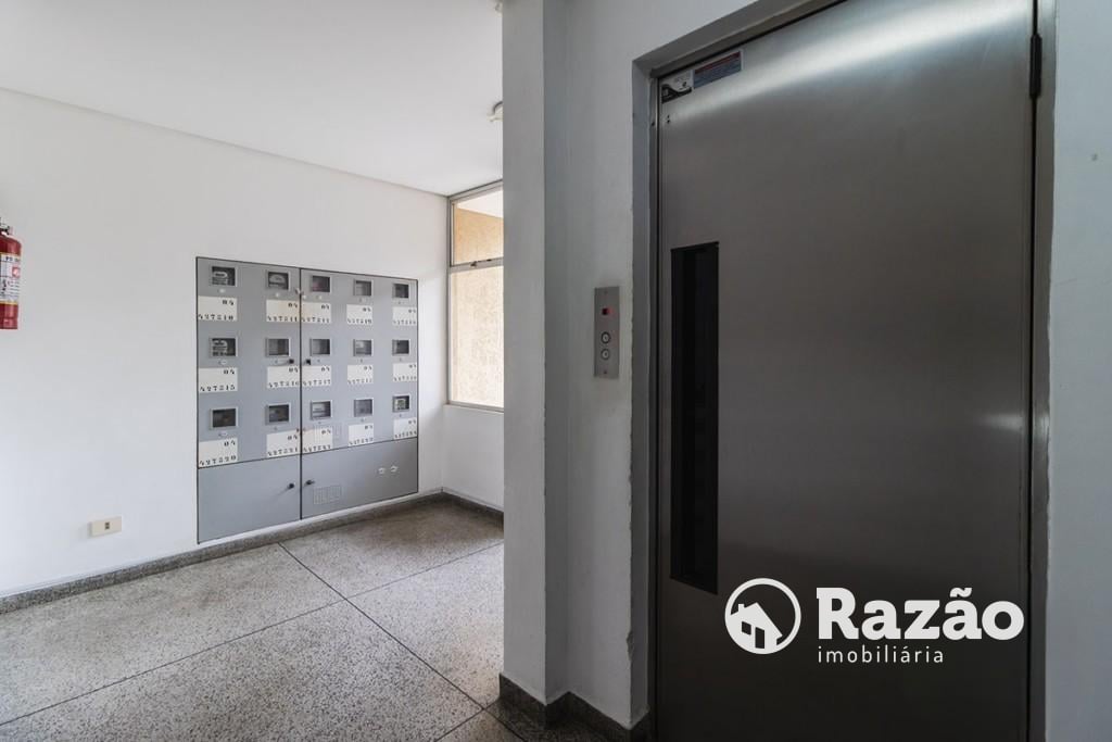 APARTAMENTO COM 1 QUARTO - ÁREA TOTAL DE 32,81m² - CENTRO - REF 6243
