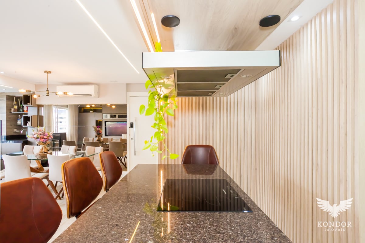 Apartamento com 3 dormitórios à venda com 215,87m² no Le Jardin Portão
