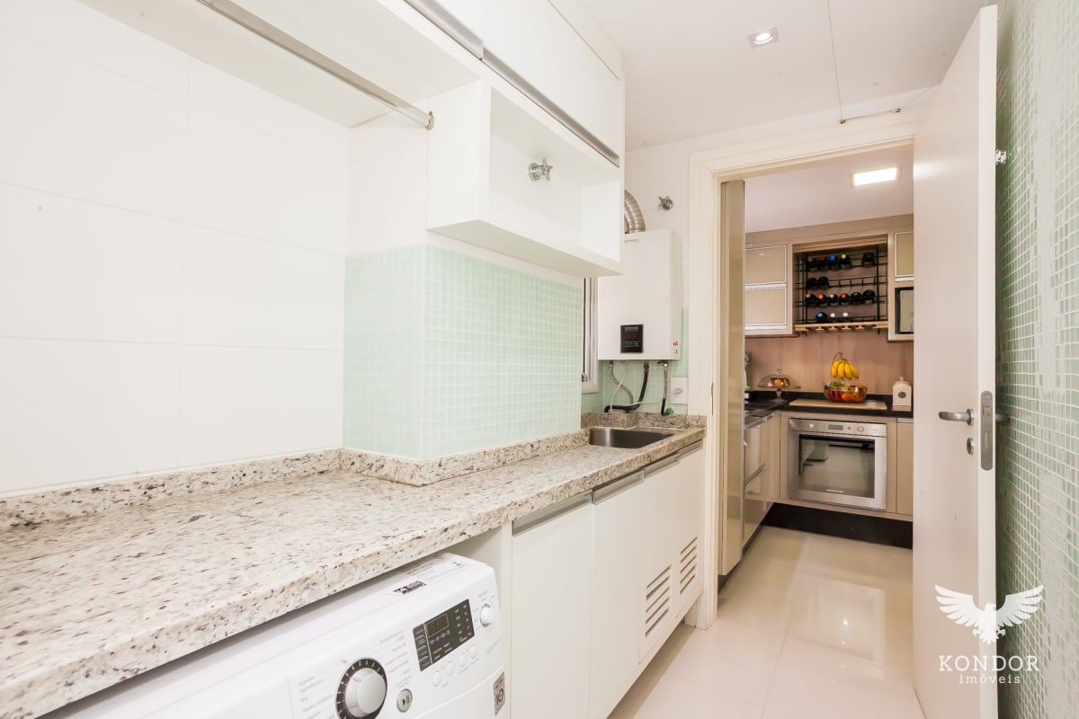 Apartamento com 3 dormitórios à venda com 215,87m² no Le Jardin Portão
