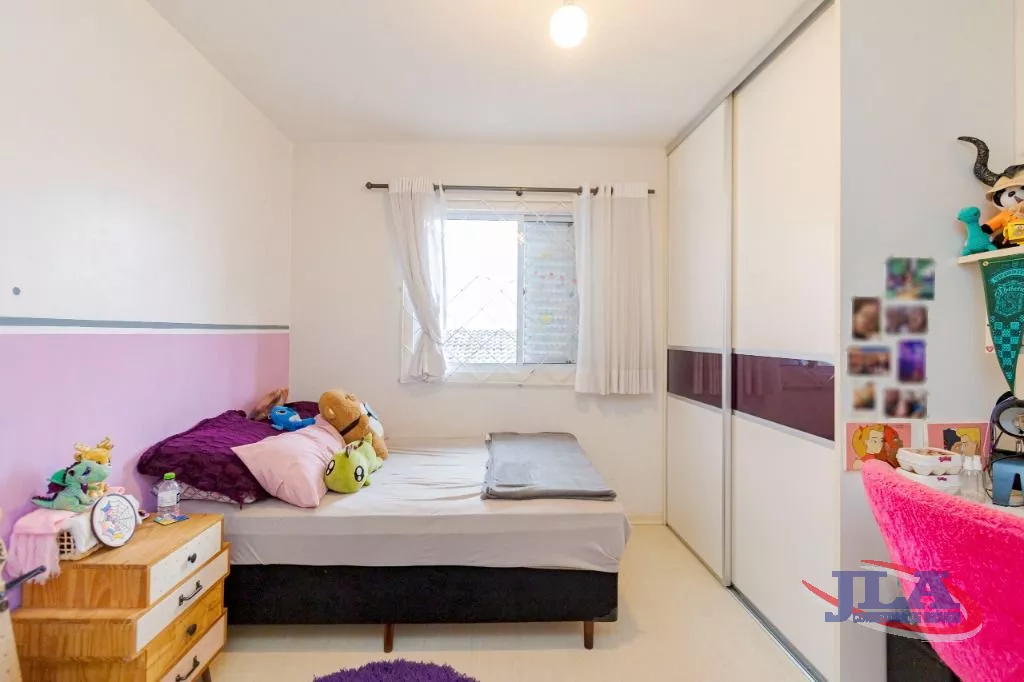 Sobrado com 4 dormitórios à venda, 300 m² por R$ 1.050.000,00 - Pilarzinho - Curitiba/PR