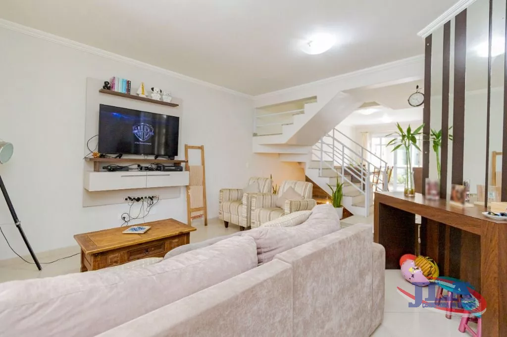 Sobrado com 4 dormitórios à venda, 300 m² por R$ 1.050.000,00 - Pilarzinho - Curitiba/PR