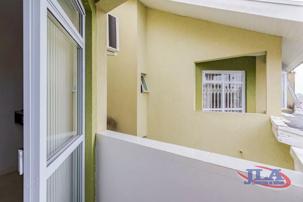 Sobrado com 4 dormitórios à venda, 300 m² por R$ 1.050.000,00 - Pilarzinho - Curitiba/PR