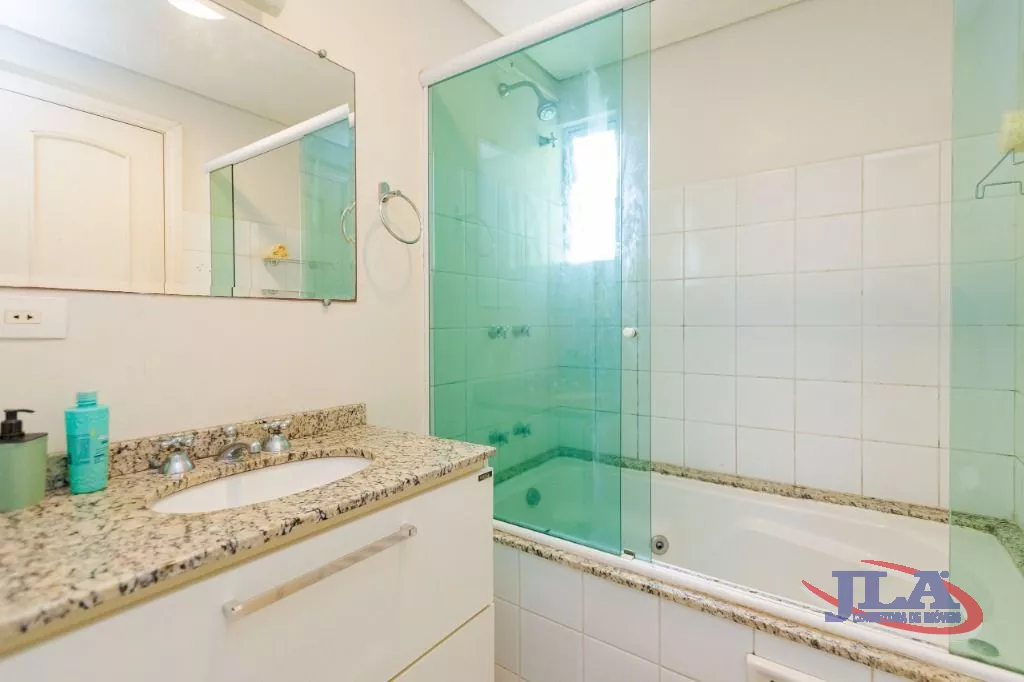 Sobrado com 4 dormitórios à venda, 300 m² por R$ 1.050.000,00 - Pilarzinho - Curitiba/PR