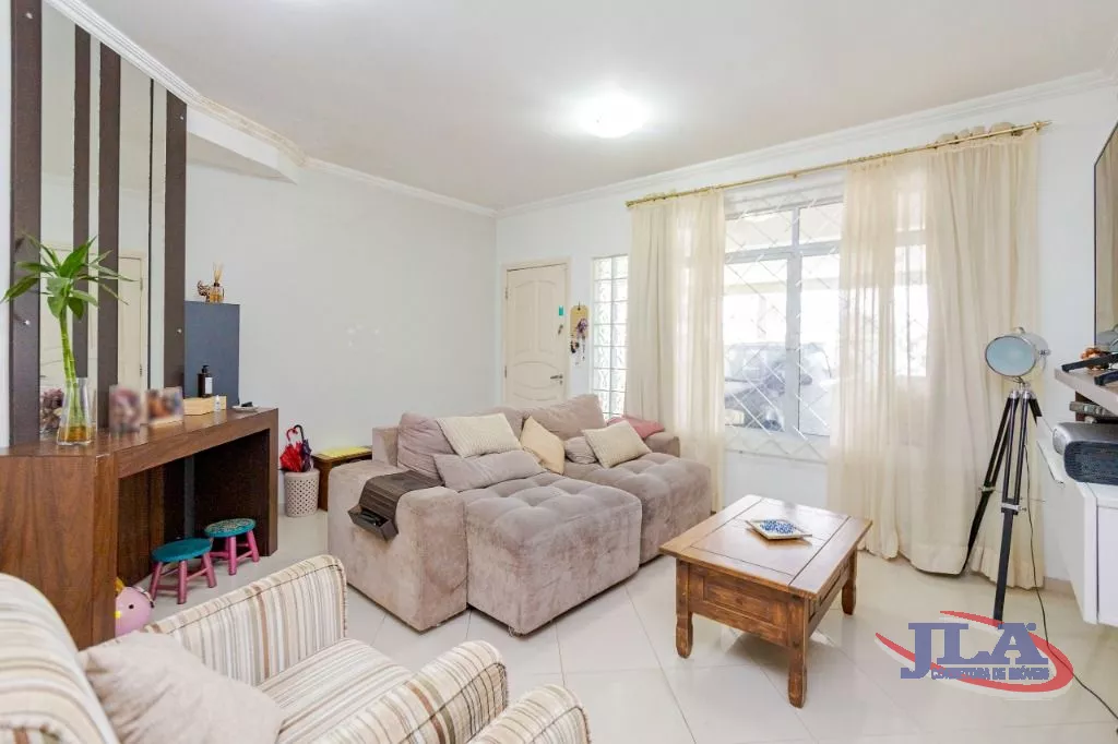 Sobrado com 4 dormitórios à venda, 300 m² por R$ 1.050.000,00 - Pilarzinho - Curitiba/PR