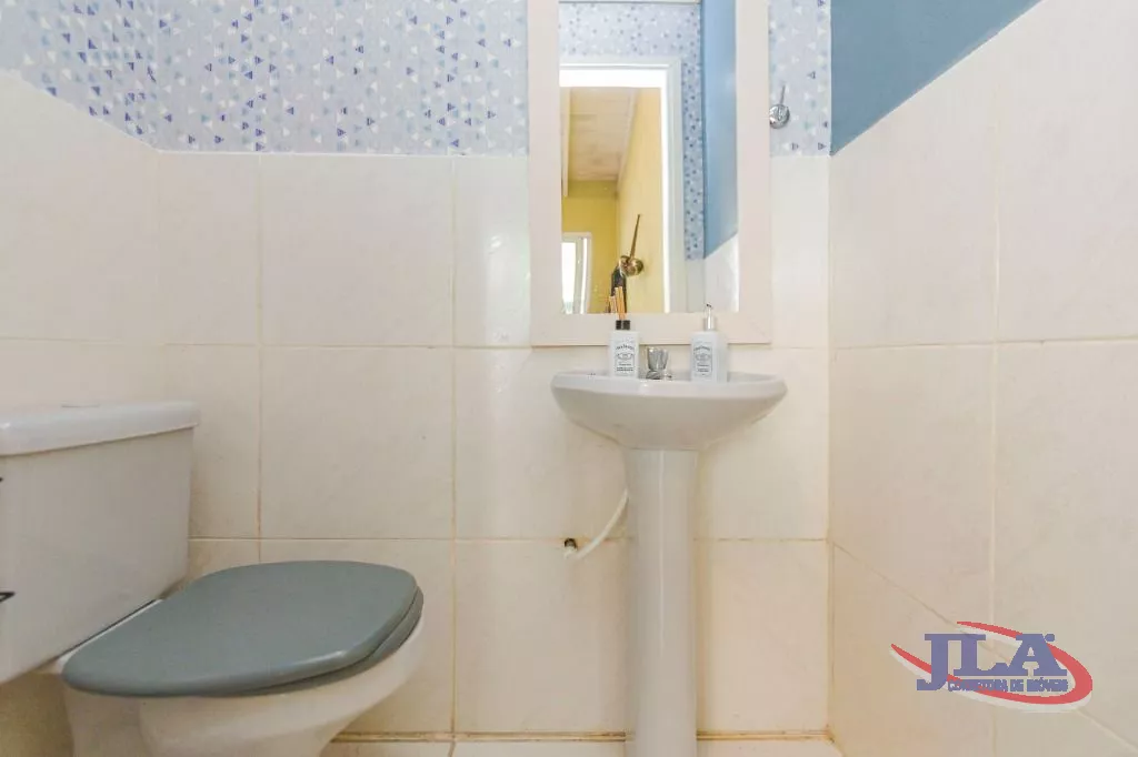 Sobrado com 4 dormitórios à venda, 300 m² por R$ 1.050.000,00 - Pilarzinho - Curitiba/PR