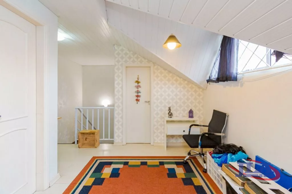 Sobrado com 4 dormitórios à venda, 300 m² por R$ 1.050.000,00 - Pilarzinho - Curitiba/PR