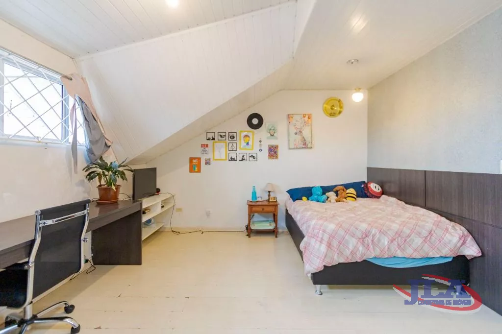 Sobrado com 4 dormitórios à venda, 300 m² por R$ 1.050.000,00 - Pilarzinho - Curitiba/PR