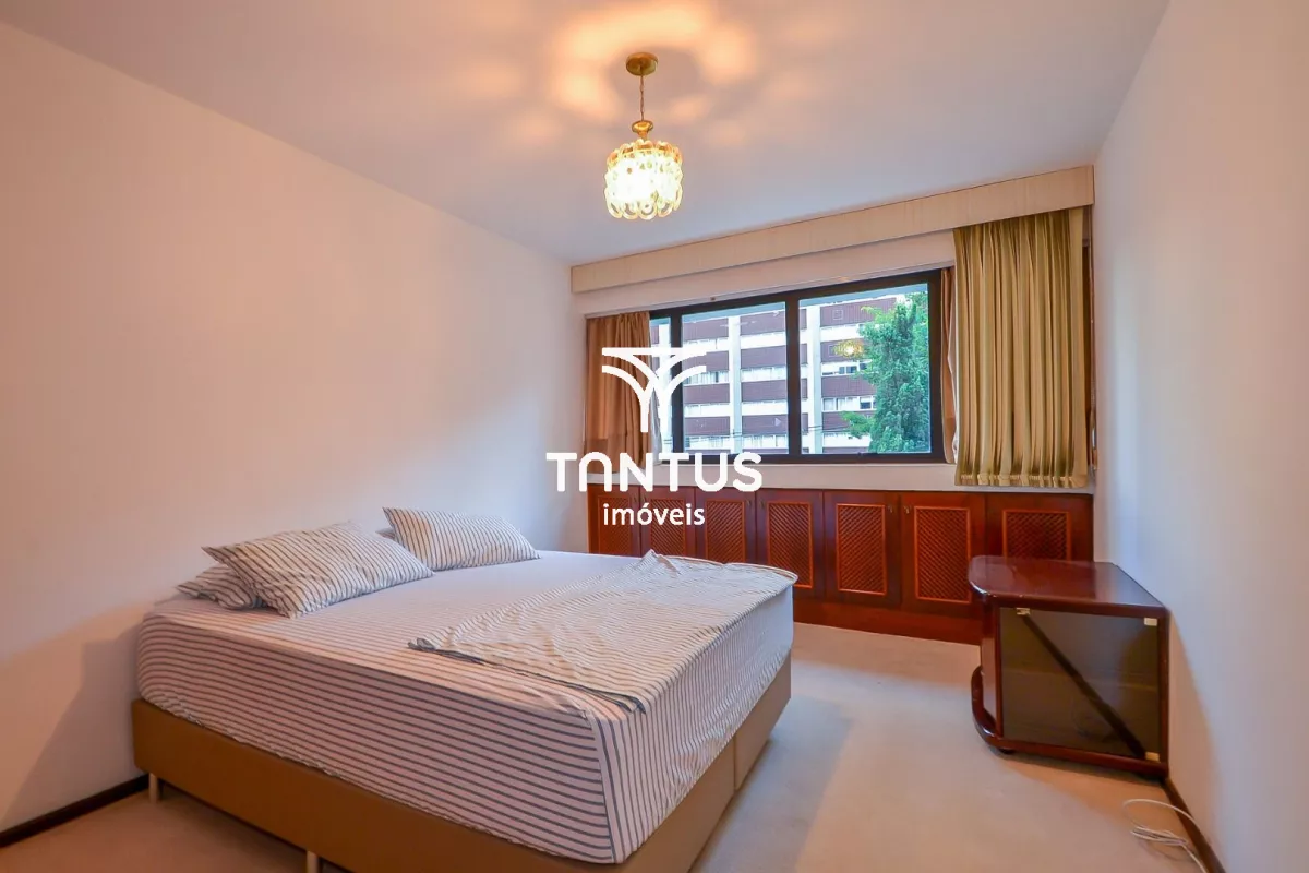 Apartamento com 3 dormitórios à venda, 218 m² por R$ 1.350.000,00 - Bigorrilho - Curitiba/PR