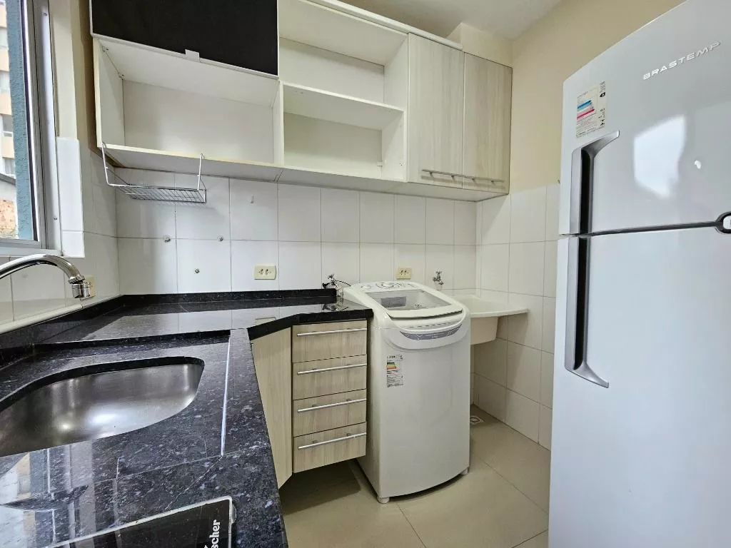 Apartamento com 1dormitório para vender com 33,41m² no Ed. Sessimbra, bairro Portão