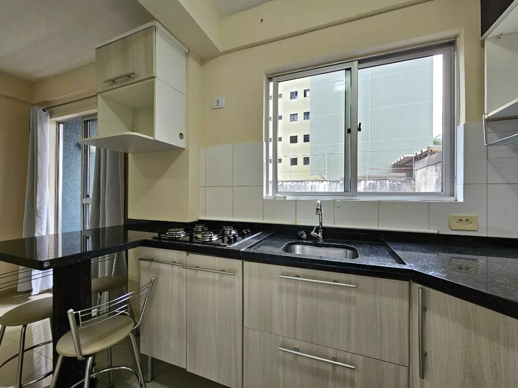 Apartamento com 1dormitório para vender com 33,41m² no Ed. Sessimbra, bairro Portão
