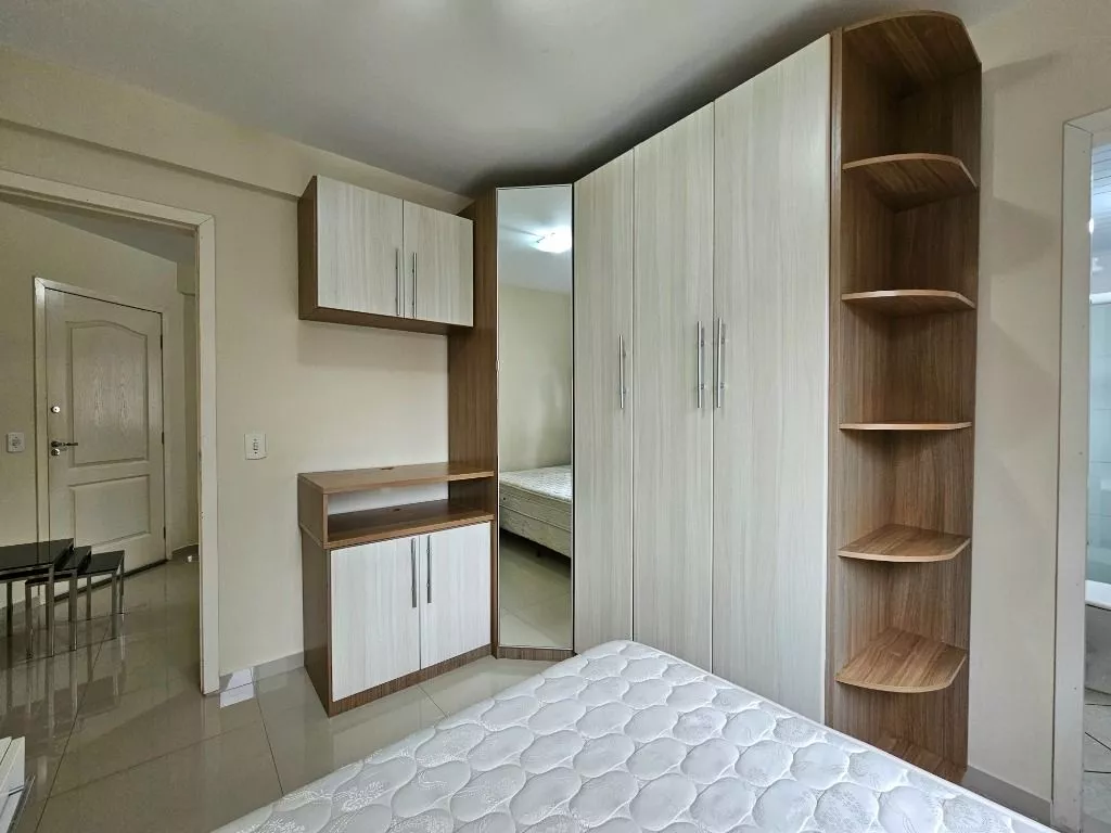 Apartamento com 1dormitório para vender com 33,41m² no Ed. Sessimbra, bairro Portão