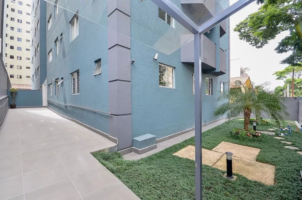 Apartamento com 1dormitório para vender com 33,41m² no Ed. Sessimbra, bairro Portão