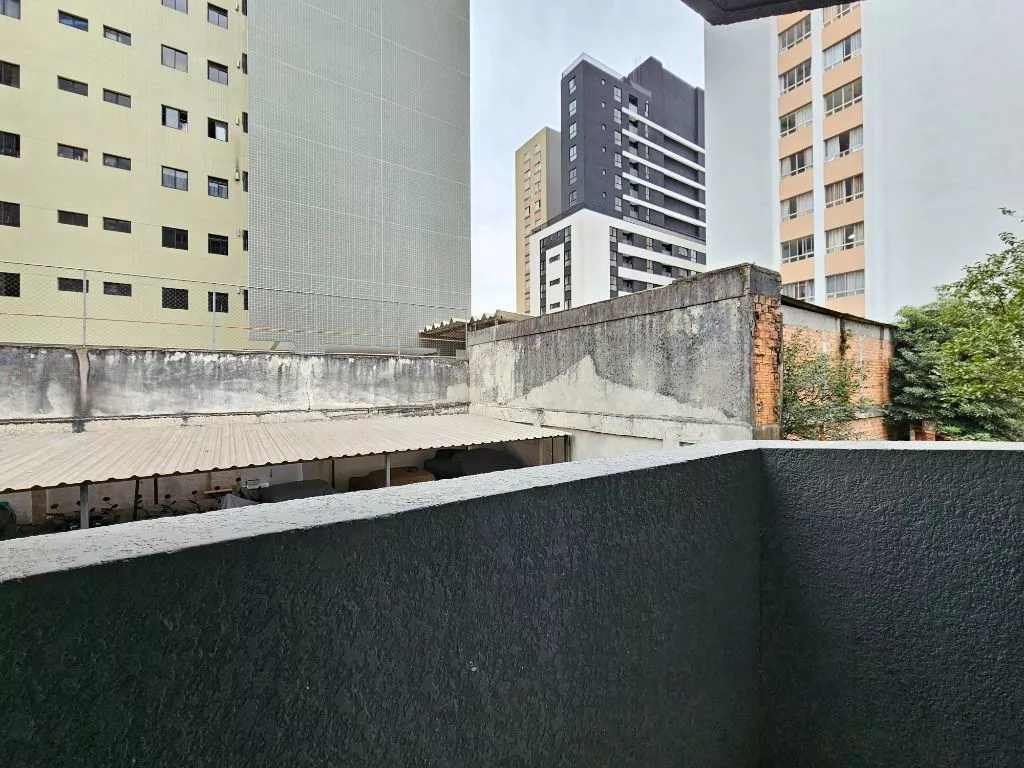 Apartamento com 1dormitório para vender com 33,41m² no Ed. Sessimbra, bairro Portão