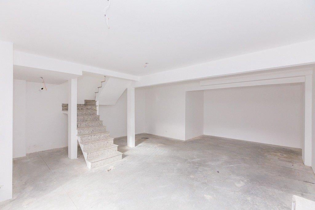 Sobrado Triplex Abranches