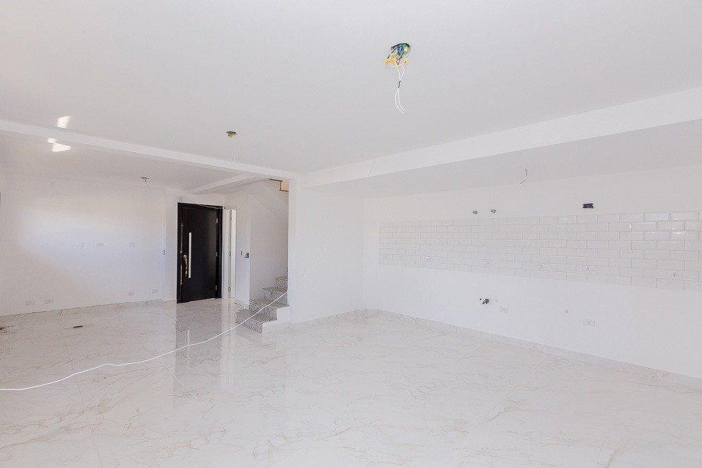 Sobrado Triplex Abranches