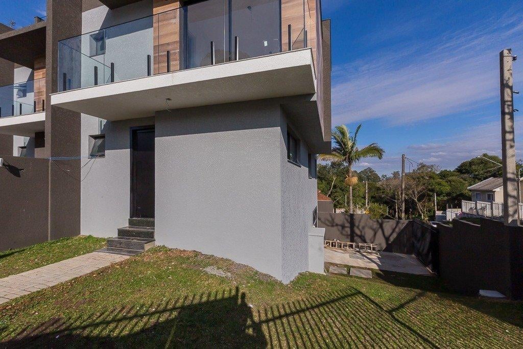 Sobrado Triplex Abranches