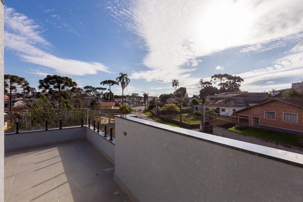Sobrado Triplex Abranches