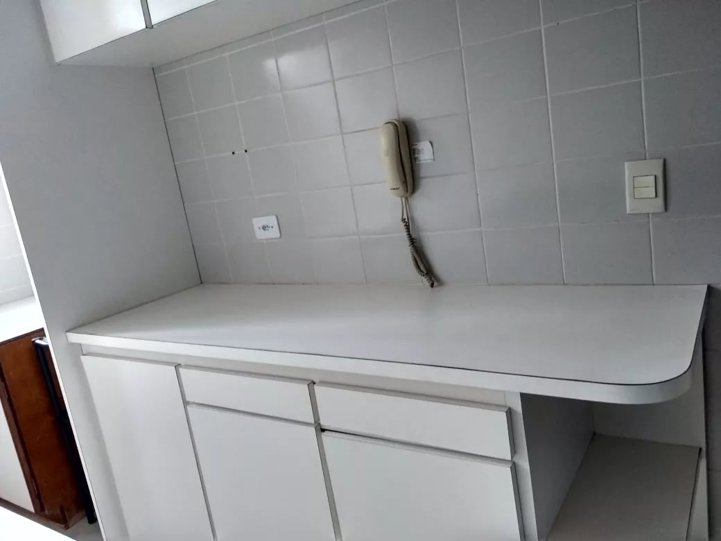 Apartamento 3 quartos com suíte e sacada no Guabirotuba, Curitiba