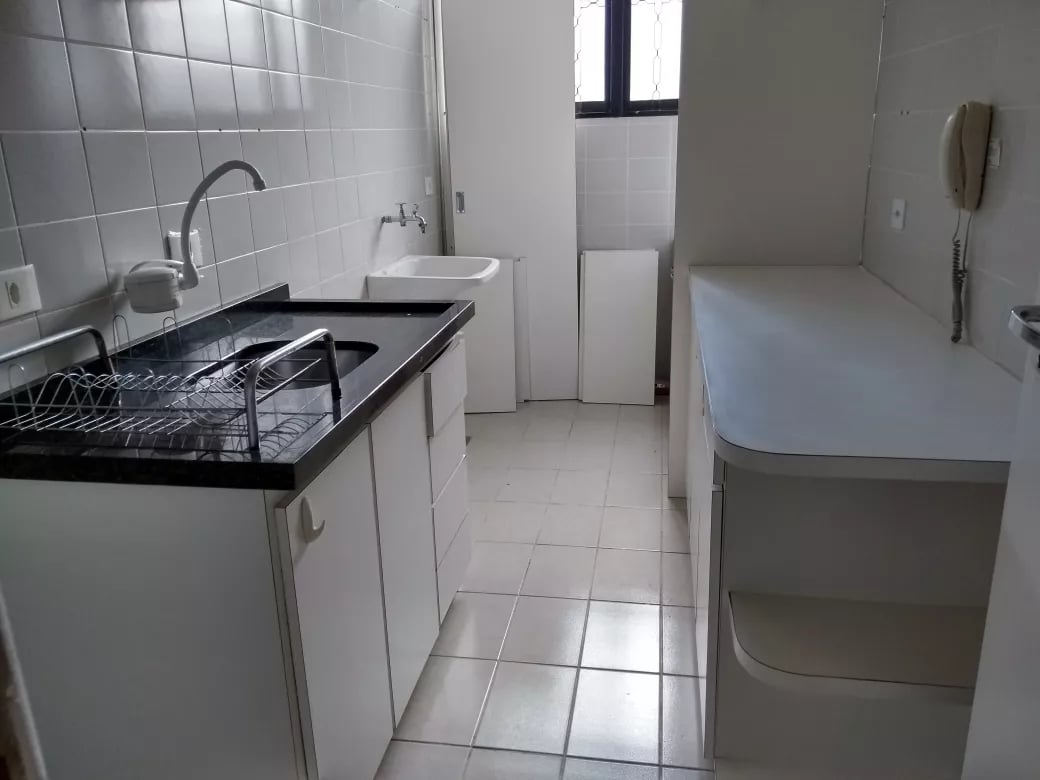 Apartamento 3 quartos com suíte e sacada no Guabirotuba, Curitiba