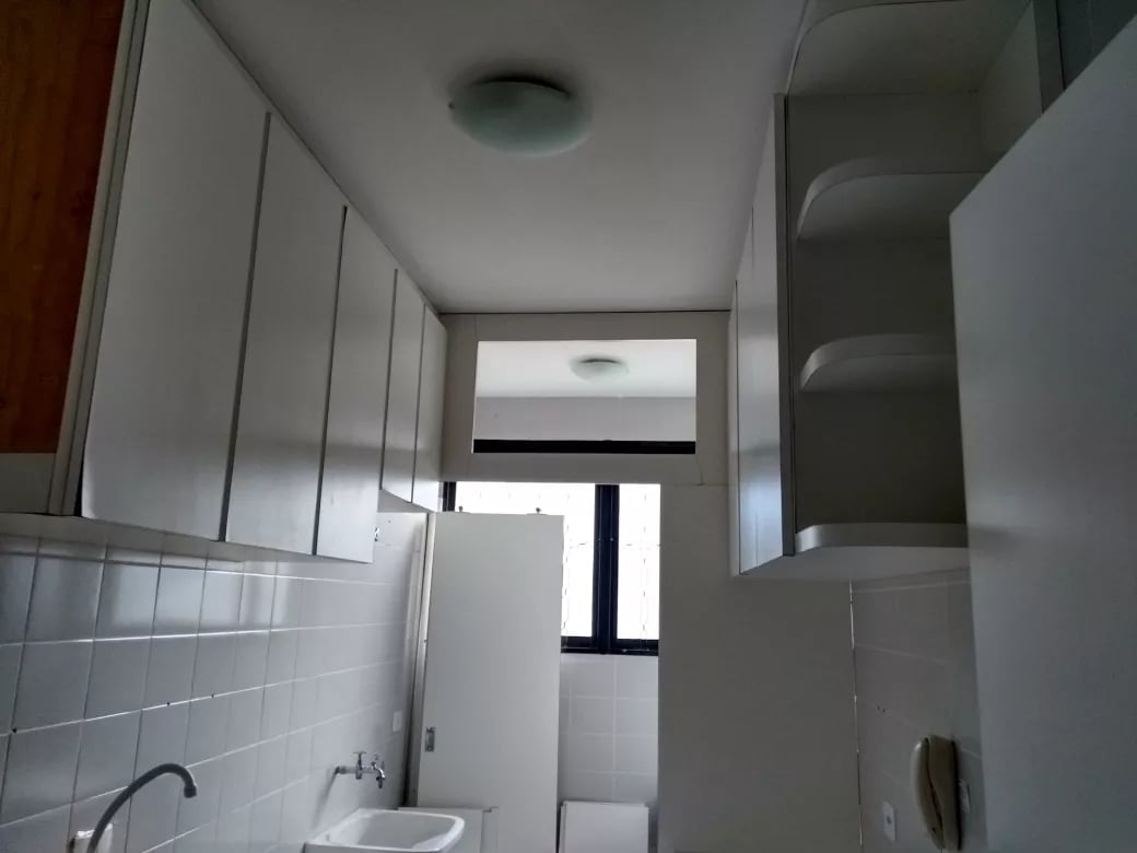 Apartamento 3 quartos com suíte e sacada no Guabirotuba, Curitiba