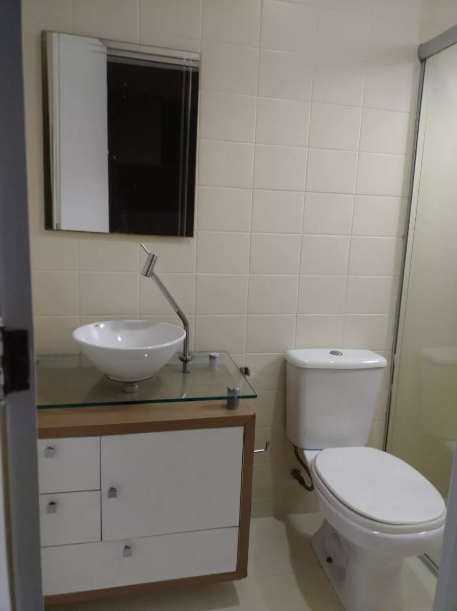 Apartamento 3 quartos com suíte e sacada no Guabirotuba, Curitiba