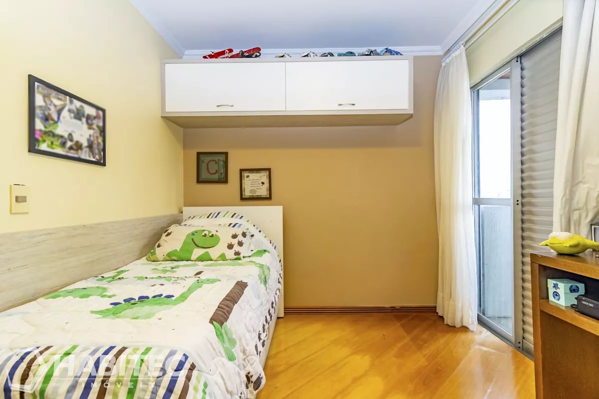 Apartamento com 3 quartos no Champagnat - Ed Champagnat Golden - HT2244
