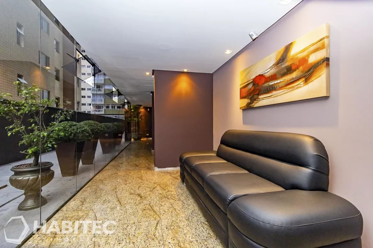 Apartamento com 3 quartos no Champagnat - Ed Champagnat Golden - HT2244