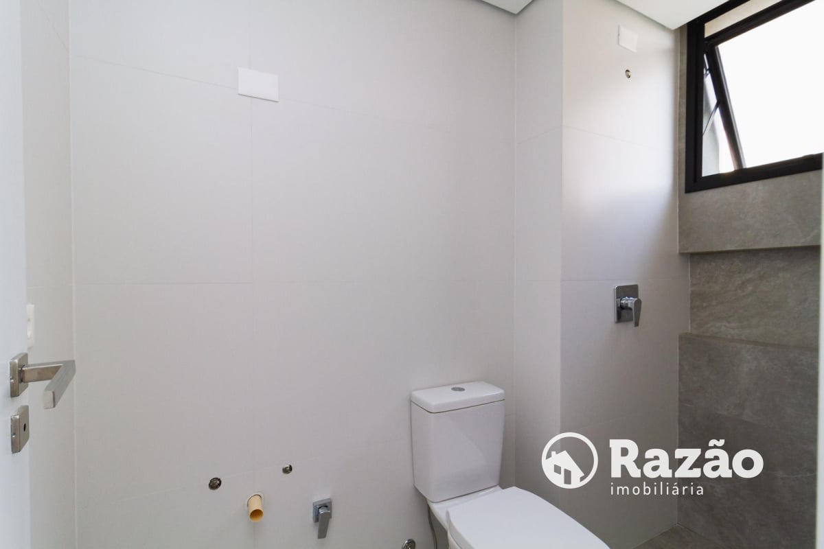 EXCELENTE APARTAMENTO COM 3 SUÍTES - NOVO - ÁREA TOTAL 158,40m² - ÁGUA VERDE - REF 5973