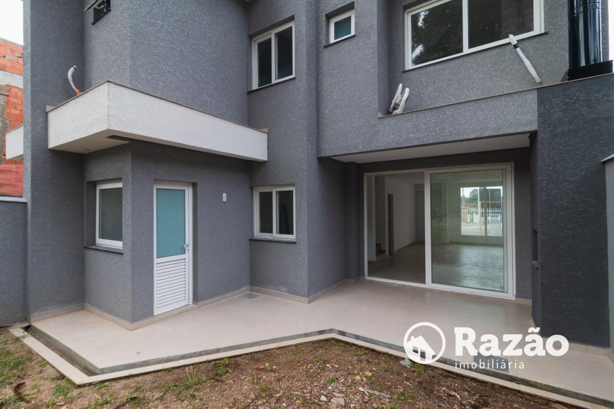SOBRADO COM 3 SUÍTES - ÁREA TOTAL 184,90m² - SANTA FELICIDADE - REF 5996