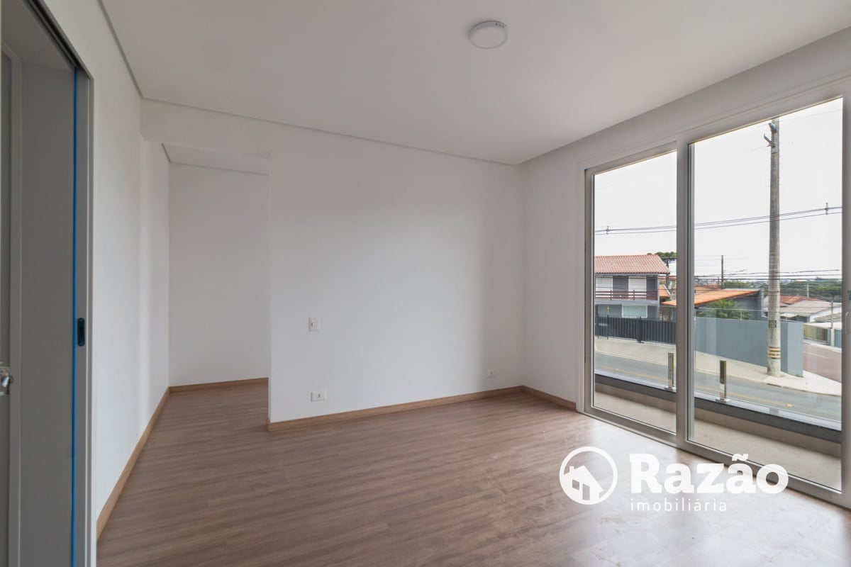 SOBRADO COM 3 SUÍTES - ÁREA TOTAL 184,90m² - SANTA FELICIDADE - REF 5996